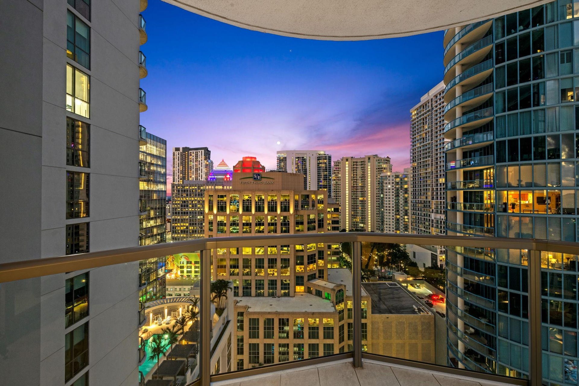 100 E LAS OLAS Boulevard, #2404, Fort Lauderdale, FL 33301 Photo 43