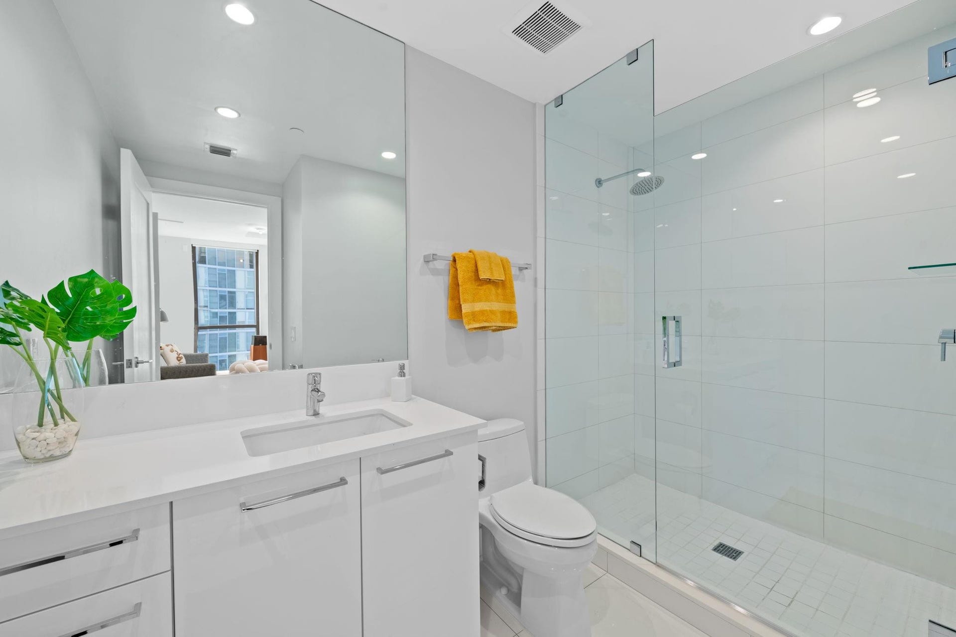 100 E LAS OLAS Boulevard, #2404, Fort Lauderdale, FL 33301 Photo 26
