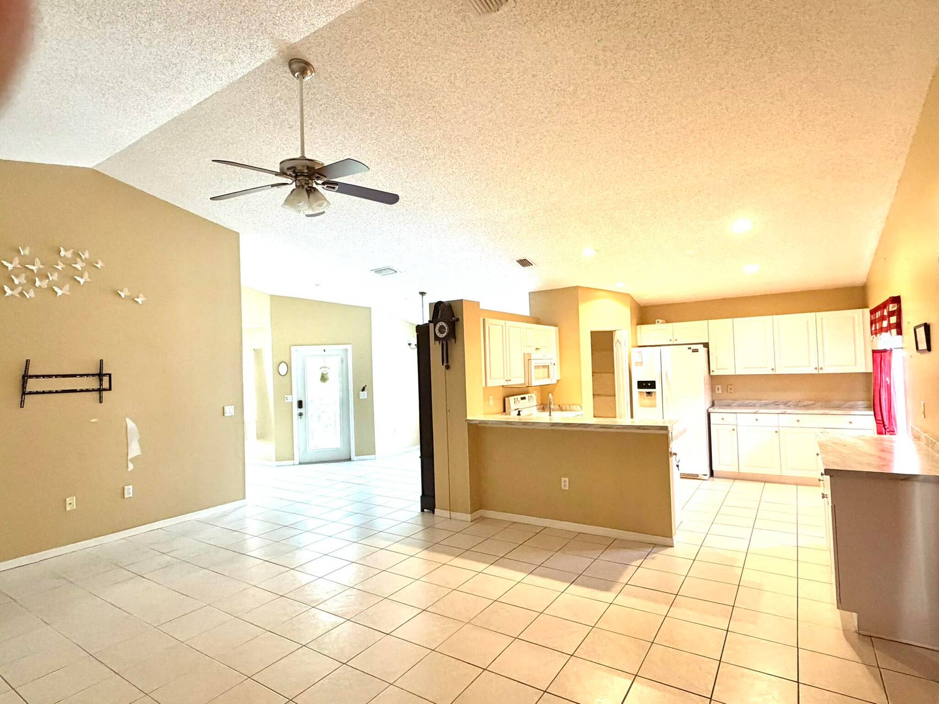 342 SW NORTH SHORE Boulevard, Port St Lucie, FL 34986 Living with view of kitchen