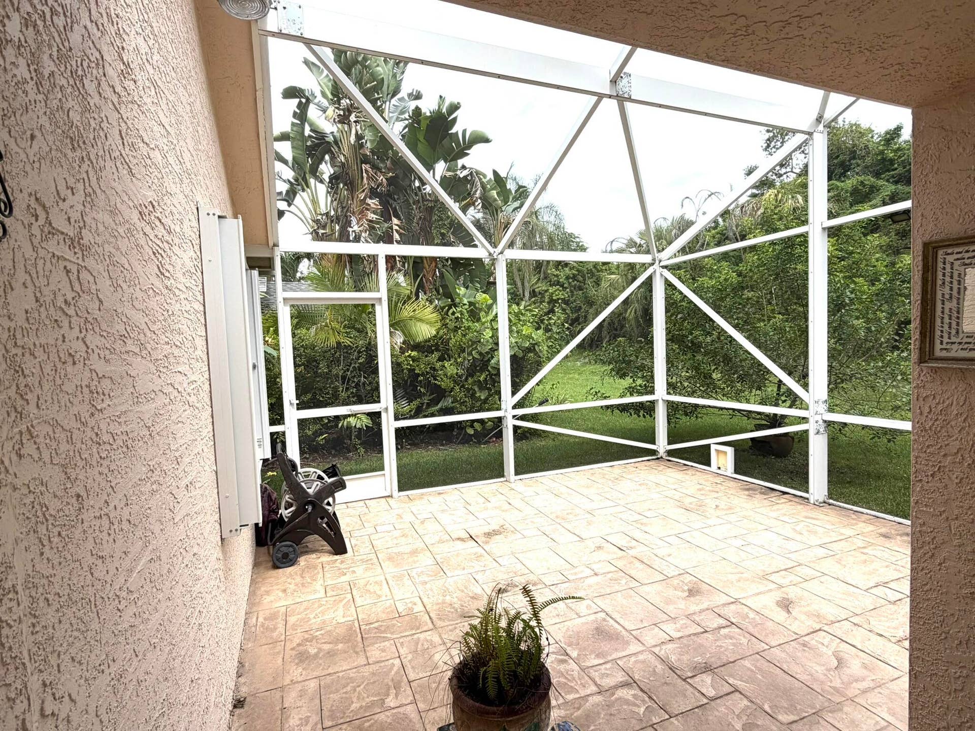 342 SW NORTH SHORE Boulevard, Port St Lucie, FL 34986 Screened Patio