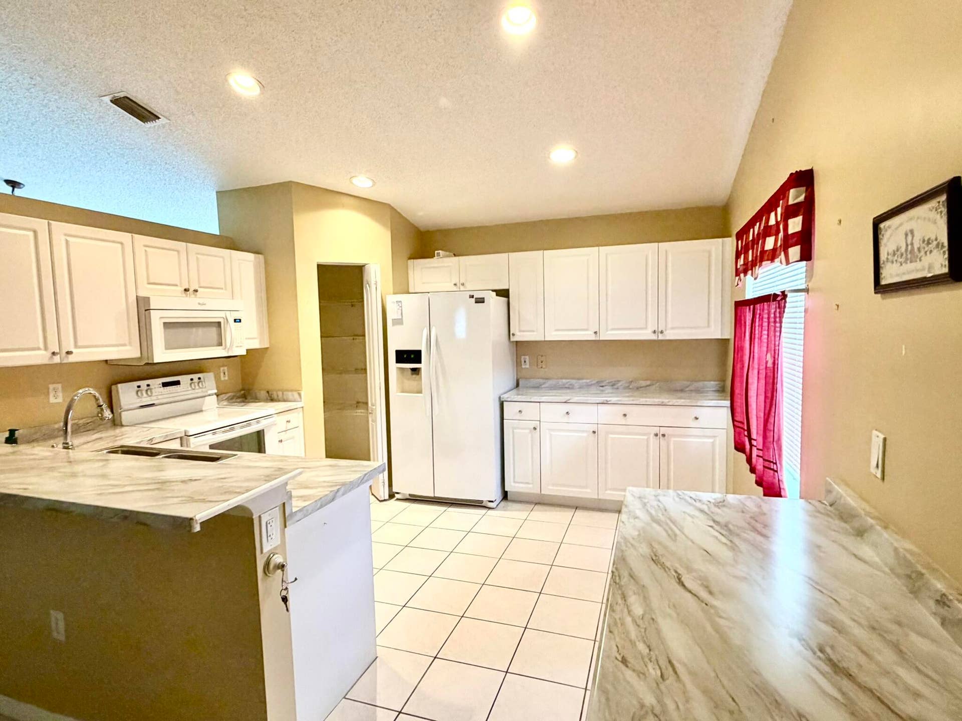 342 SW NORTH SHORE Boulevard, Port St Lucie, FL 34986 Kitchen view 2