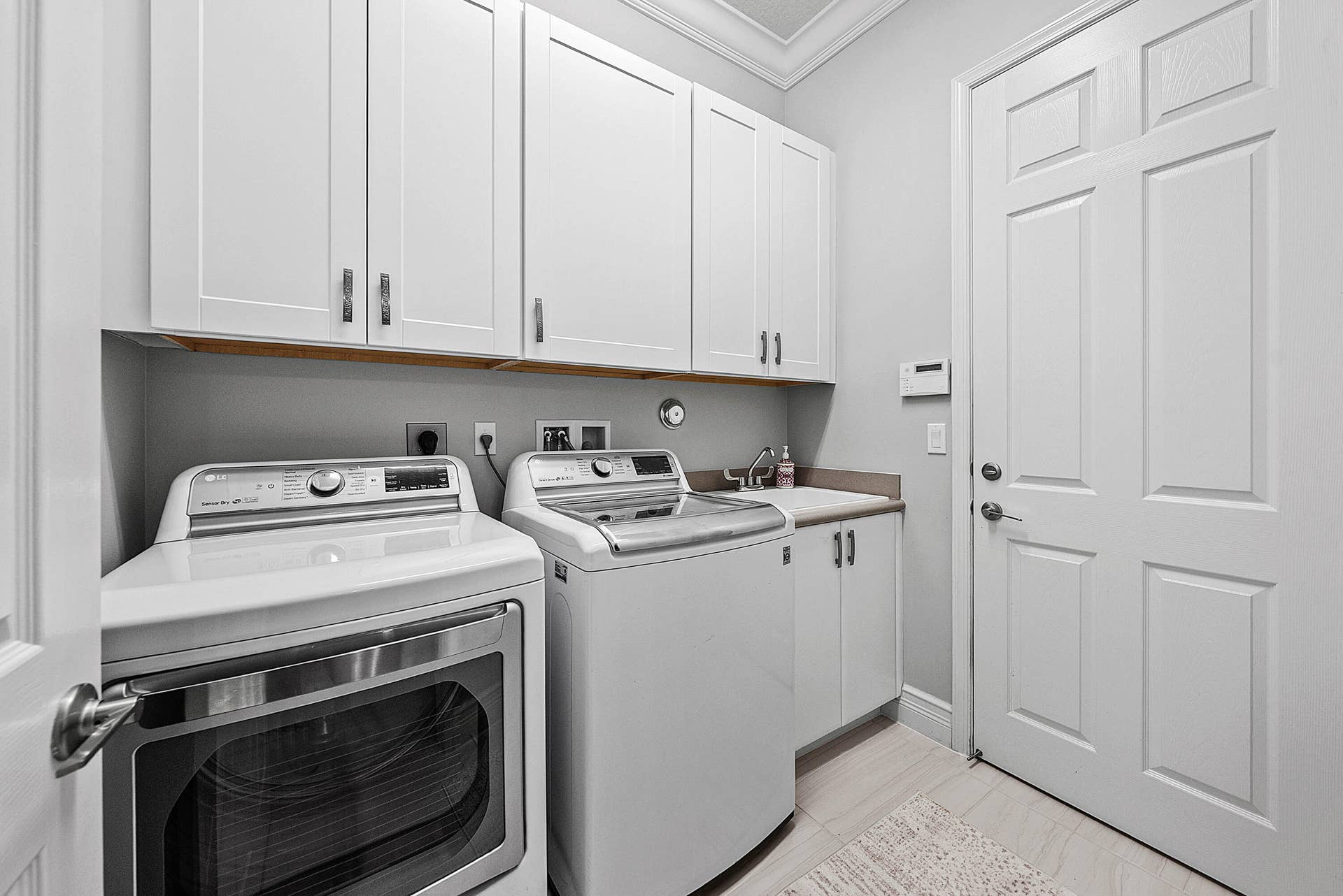 8223 Majestic Mountain Drive, Boynton Beach, FL 33473 Laundry Room