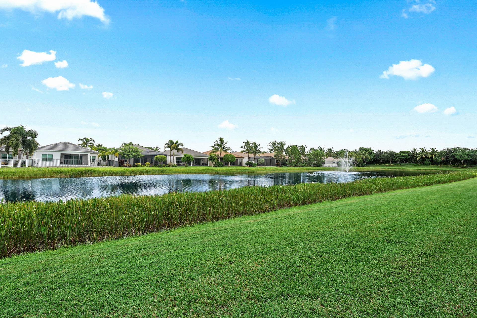 8223 Majestic Mountain Drive, Boynton Beach, FL 33473 Lakefront Lot