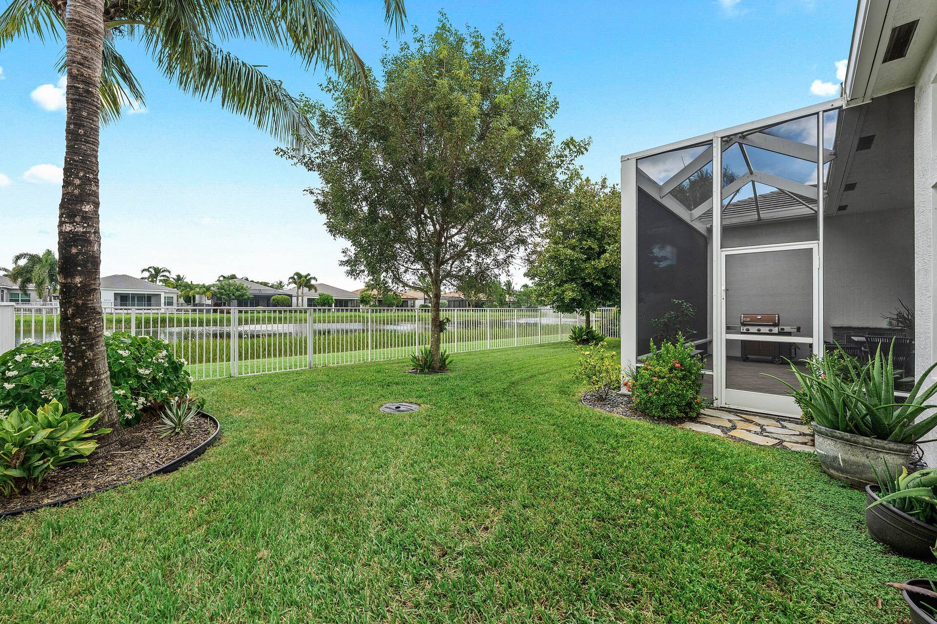 8223 Majestic Mountain Drive, Boynton Beach, FL 33473 Grassy Area