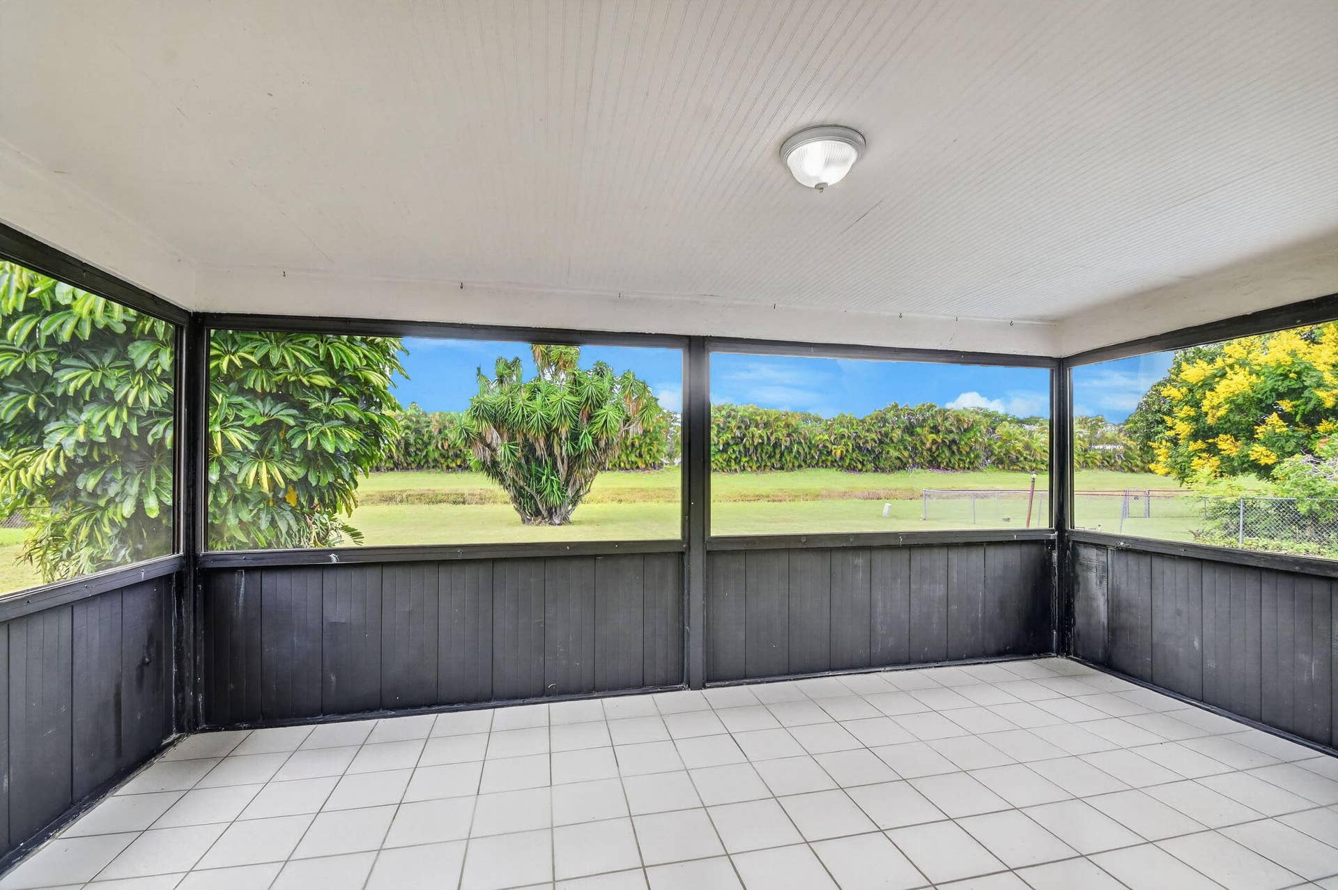 8213 Rose Marie Avenue W, Boynton Beach, FL 33472 31-web-or-mls-DSC_3222