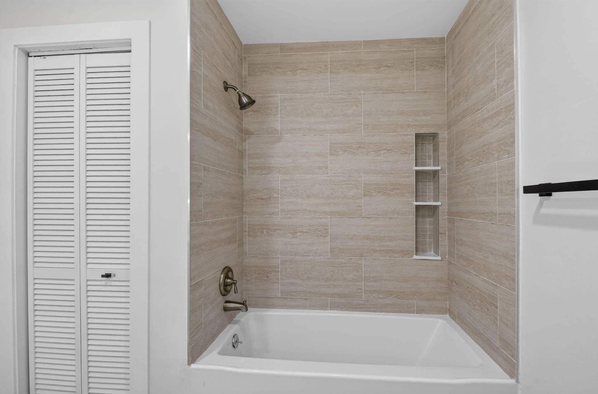 8213 Rose Marie Avenue W, Boynton Beach, FL 33472 25-web-or-mls-DSC_3192