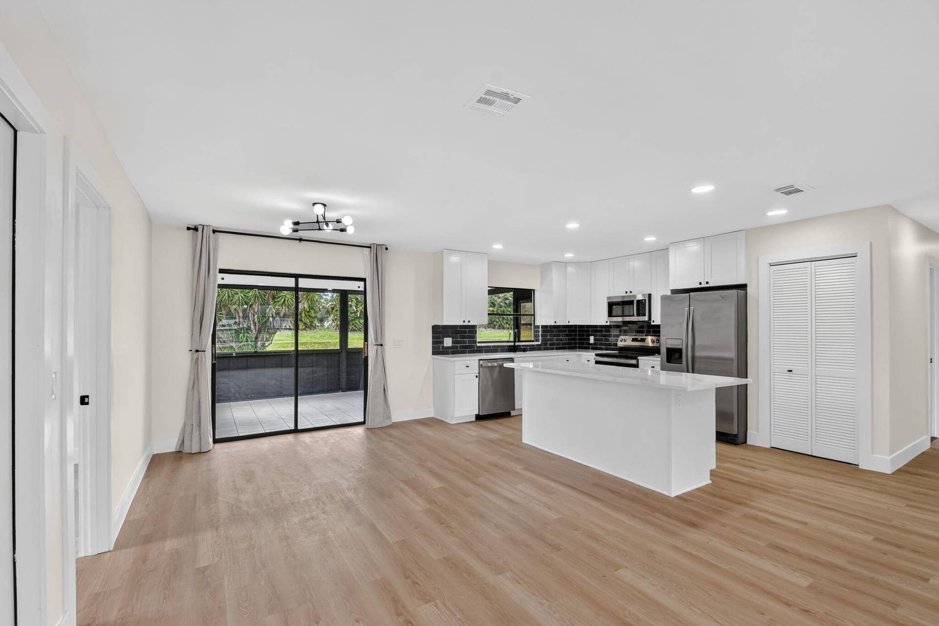 8213 Rose Marie Avenue W, Boynton Beach, FL 33472 9-web-or-mls-DSC_3112