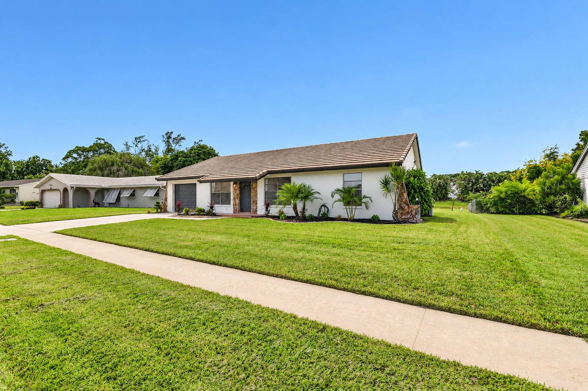 8213 Rose Marie Avenue W, Boynton Beach, FL 33472 2-web-or-mls-DSC_3077