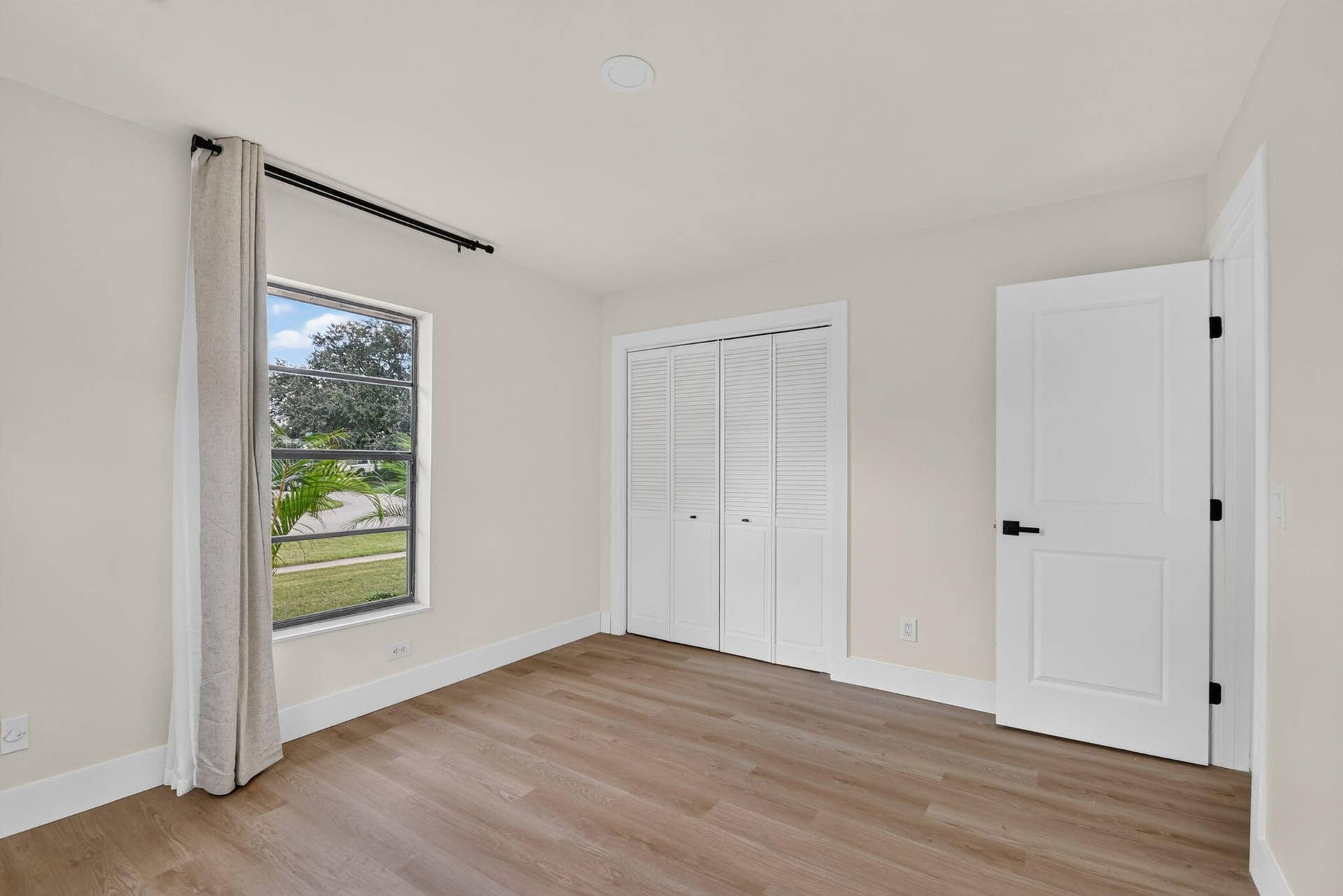 8213 Rose Marie Avenue W, Boynton Beach, FL 33472 23-web-or-mls-DSC_3182