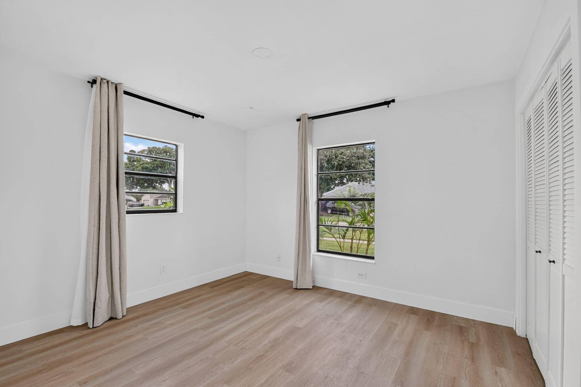 8213 Rose Marie Avenue W, Boynton Beach, FL 33472 22-web-or-mls-DSC_3177