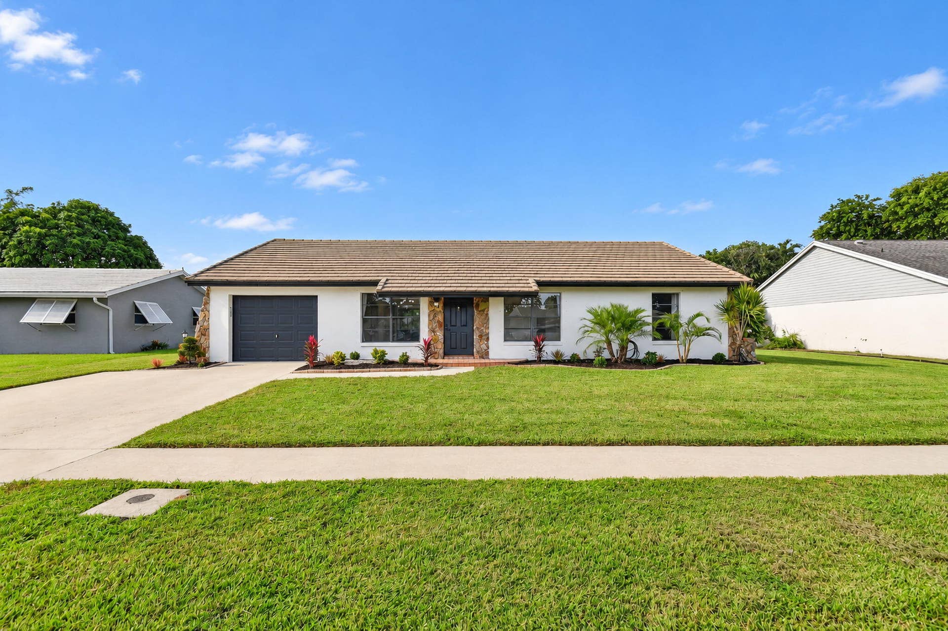8213 Rose Marie Avenue W, Boynton Beach, FL 33472 EL Front