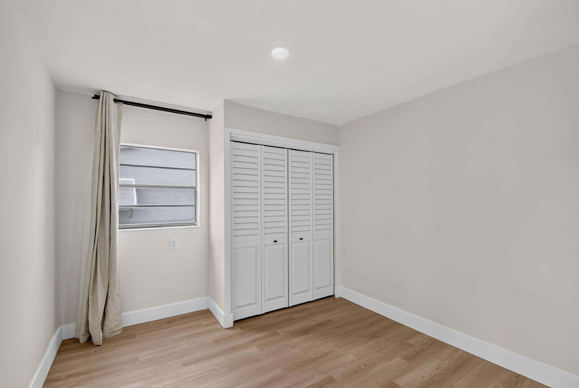 8213 Rose Marie Avenue W, Boynton Beach, FL 33472 29-web-or-mls-DSC_3212