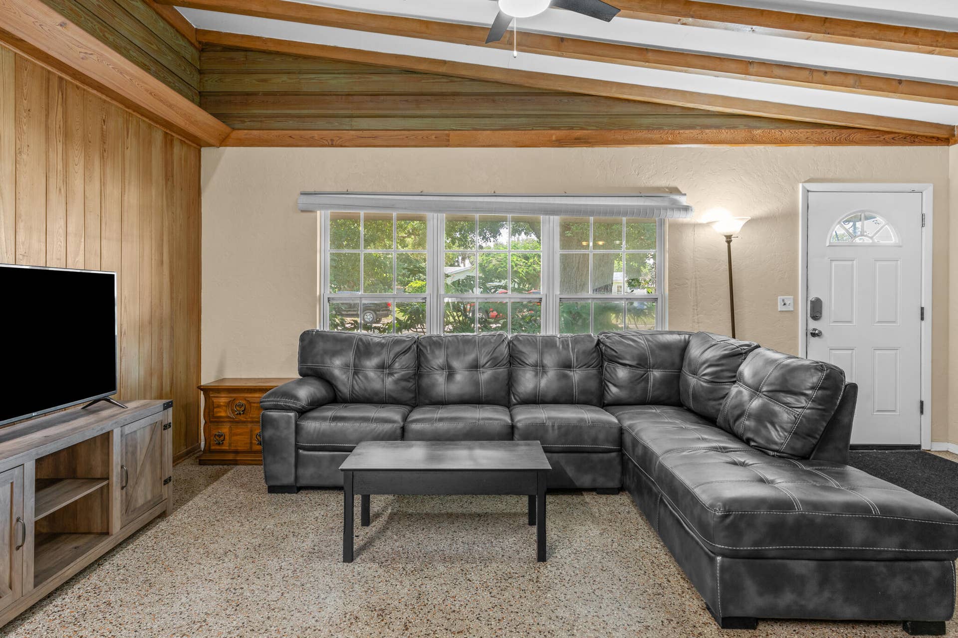 2456 CORTEZ Avenue, Vero Beach, FL 32960 DSC00862