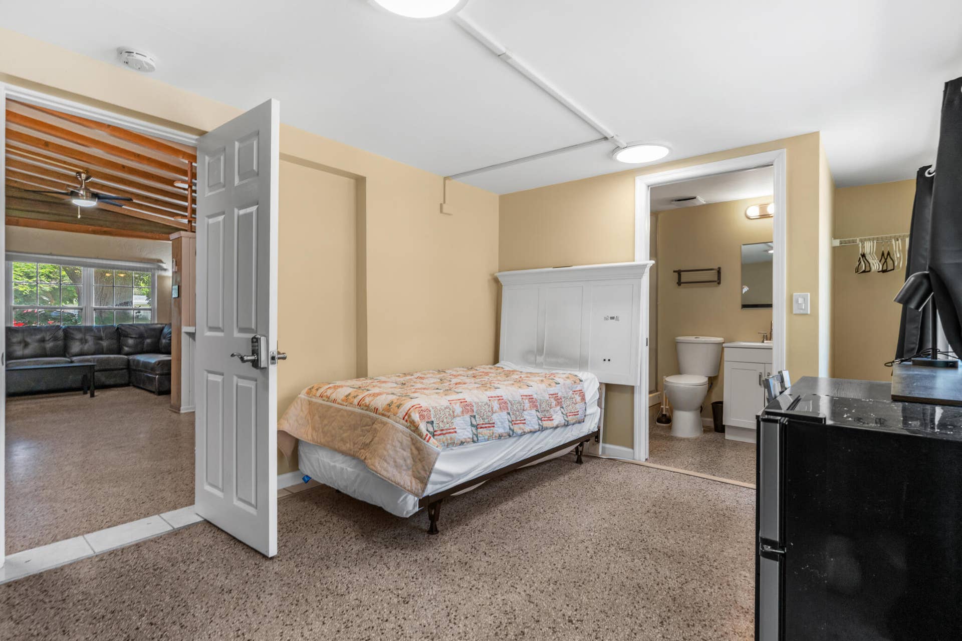 2456 CORTEZ Avenue, Vero Beach, FL 32960 DSC00922