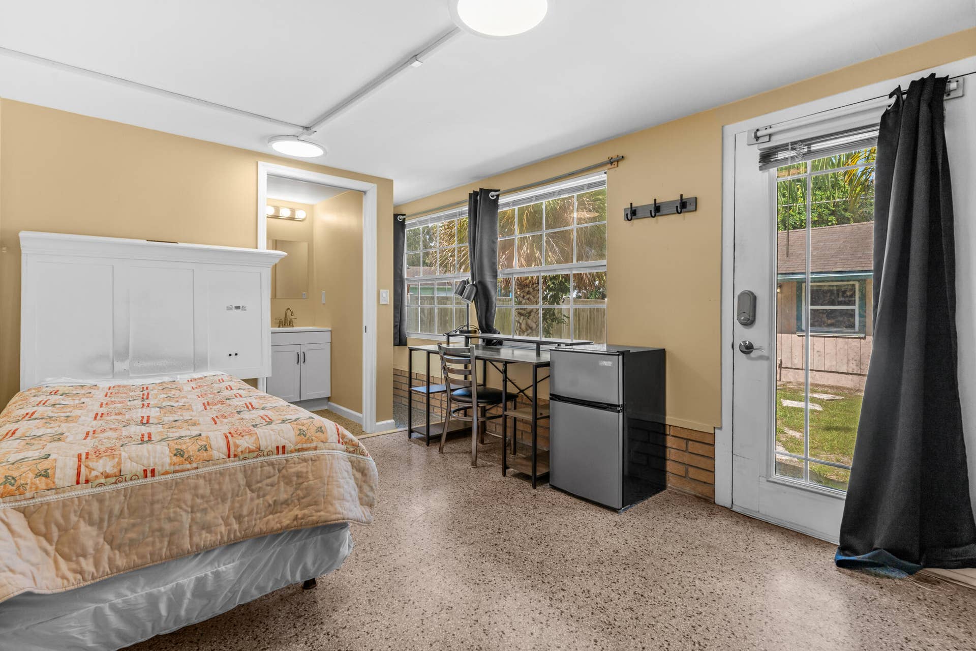 2456 CORTEZ Avenue, Vero Beach, FL 32960 DSC00917