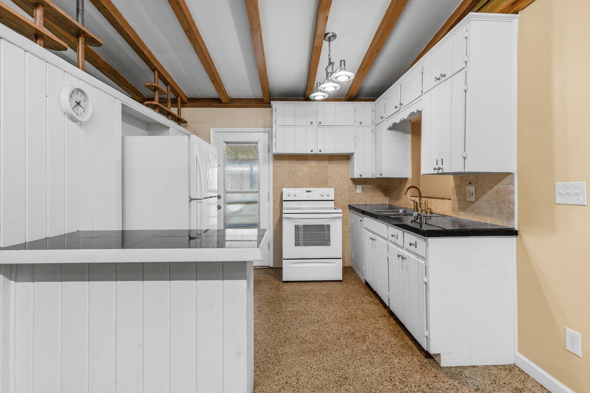 2456 CORTEZ Avenue, Vero Beach, FL 32960 DSC00837