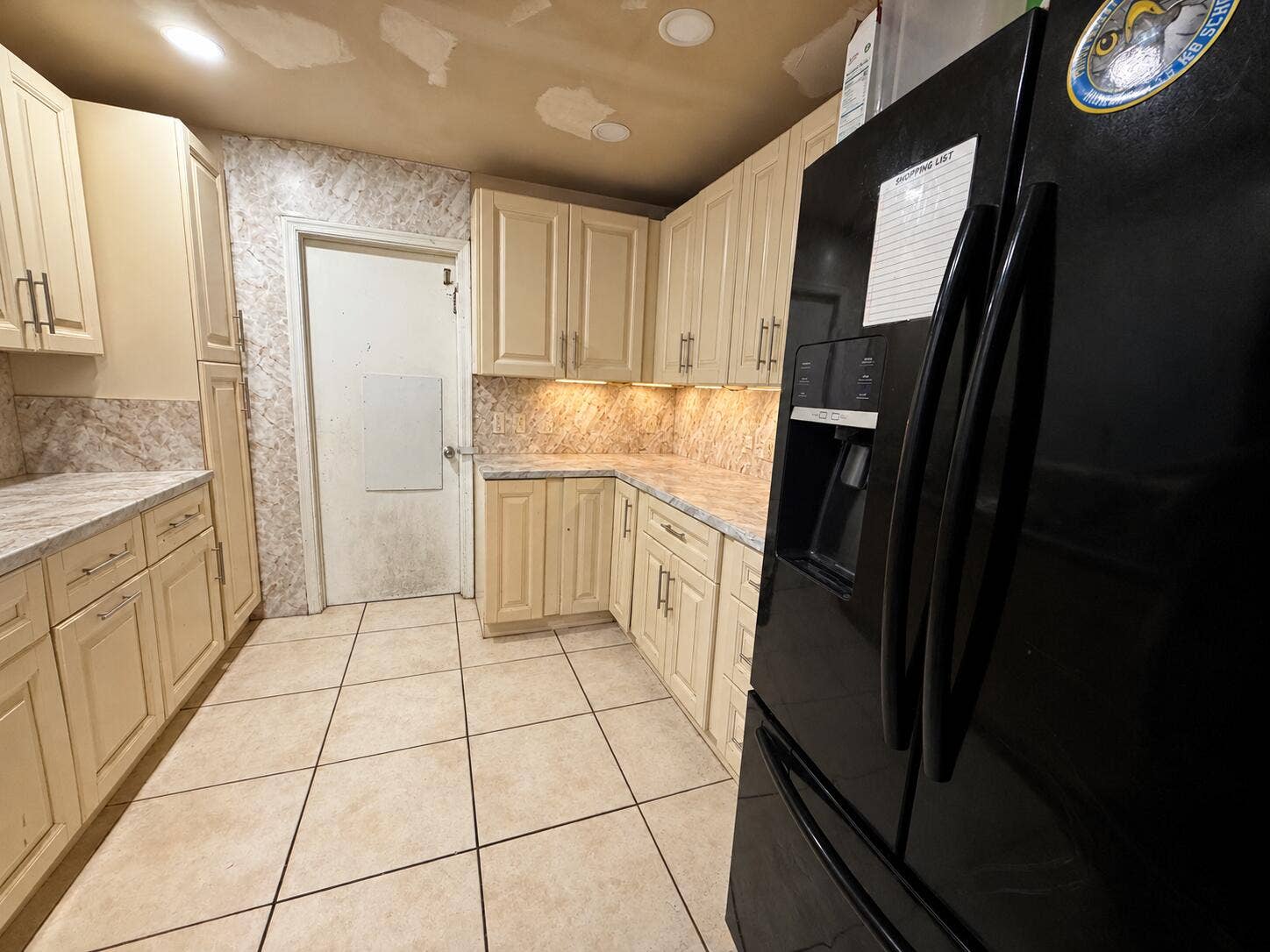 3464 ARTESIAN Drive, Lake Worth, FL 33462 kitchen