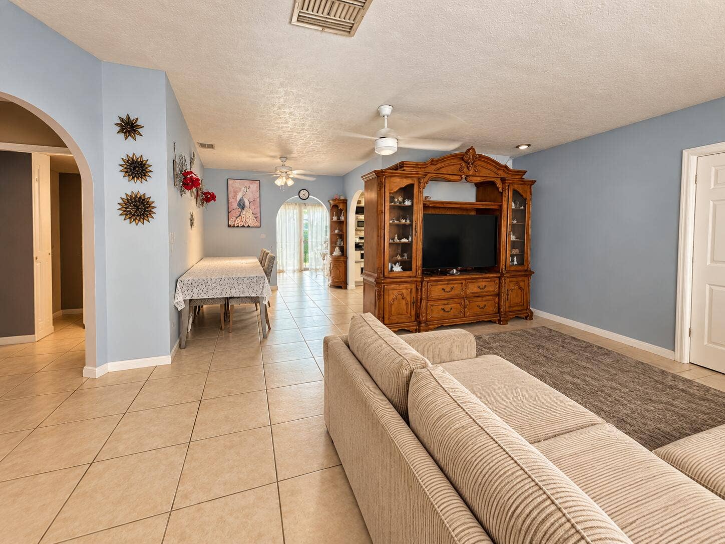 3464 ARTESIAN Drive, Lake Worth, FL 33462 entryway