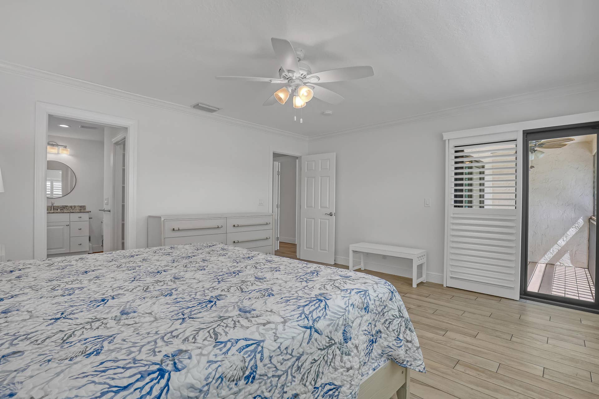 Primary suite