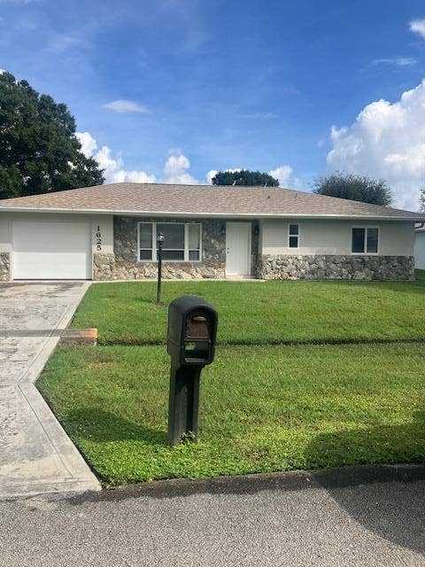 Property photo for 1625 SE GRAPELAND Avenue, Port St Lucie, FL