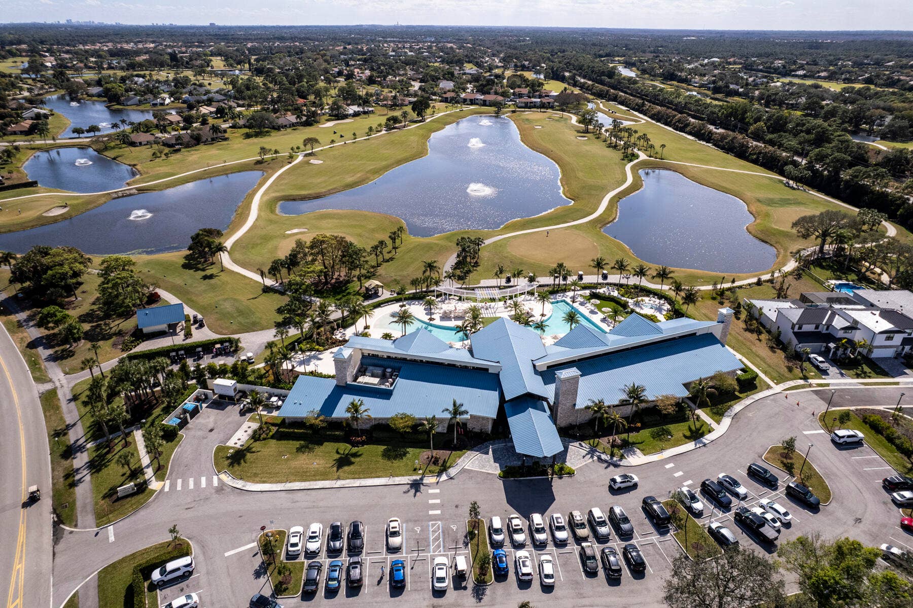 6944 BRIARLAKE Circle, #201, Palm Beach Gardens, FL 33418 Time to live in paradise and enjoy!