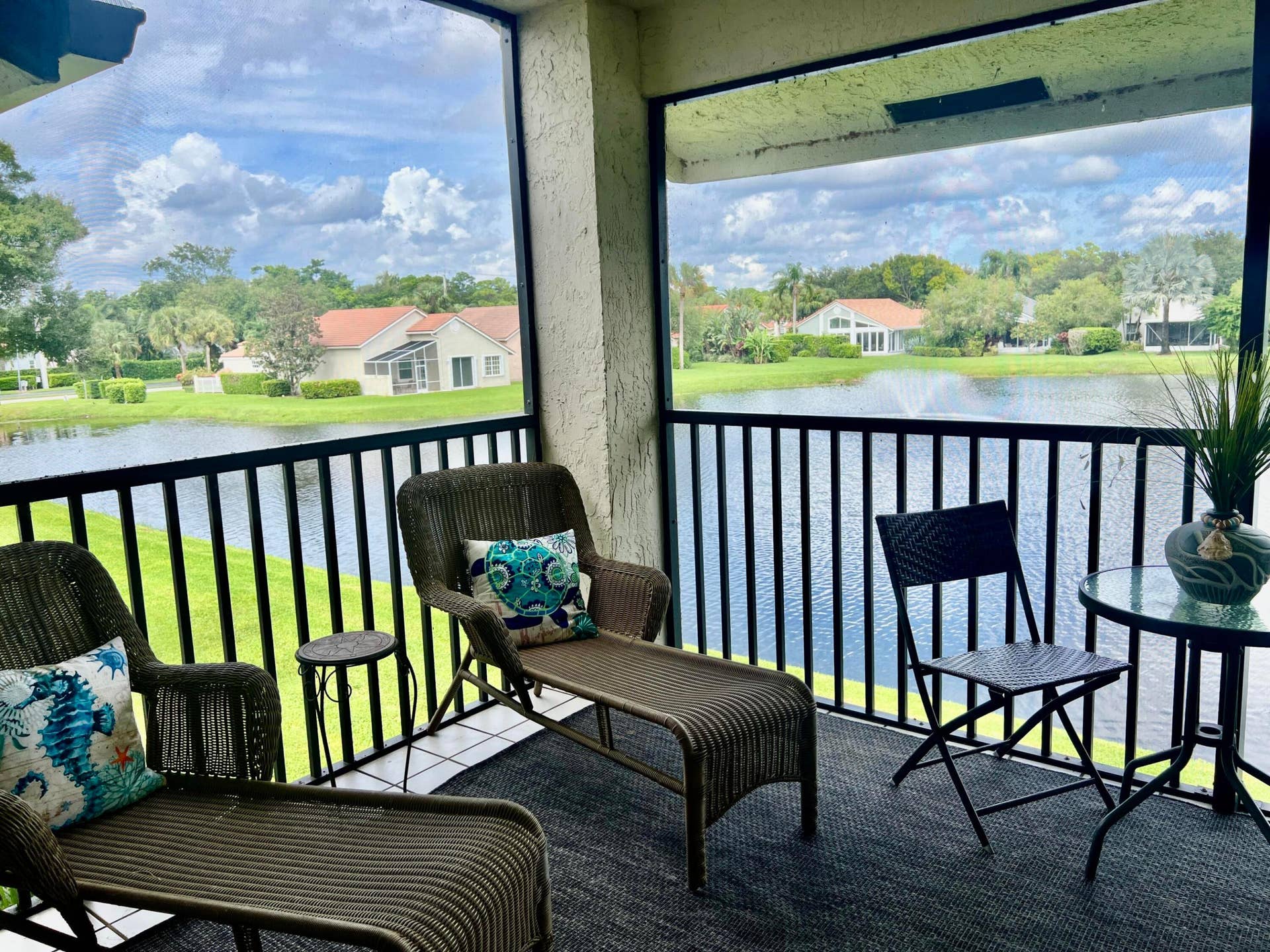6944 BRIARLAKE Circle, #201, Palm Beach Gardens, FL 33418 Just sit and relax