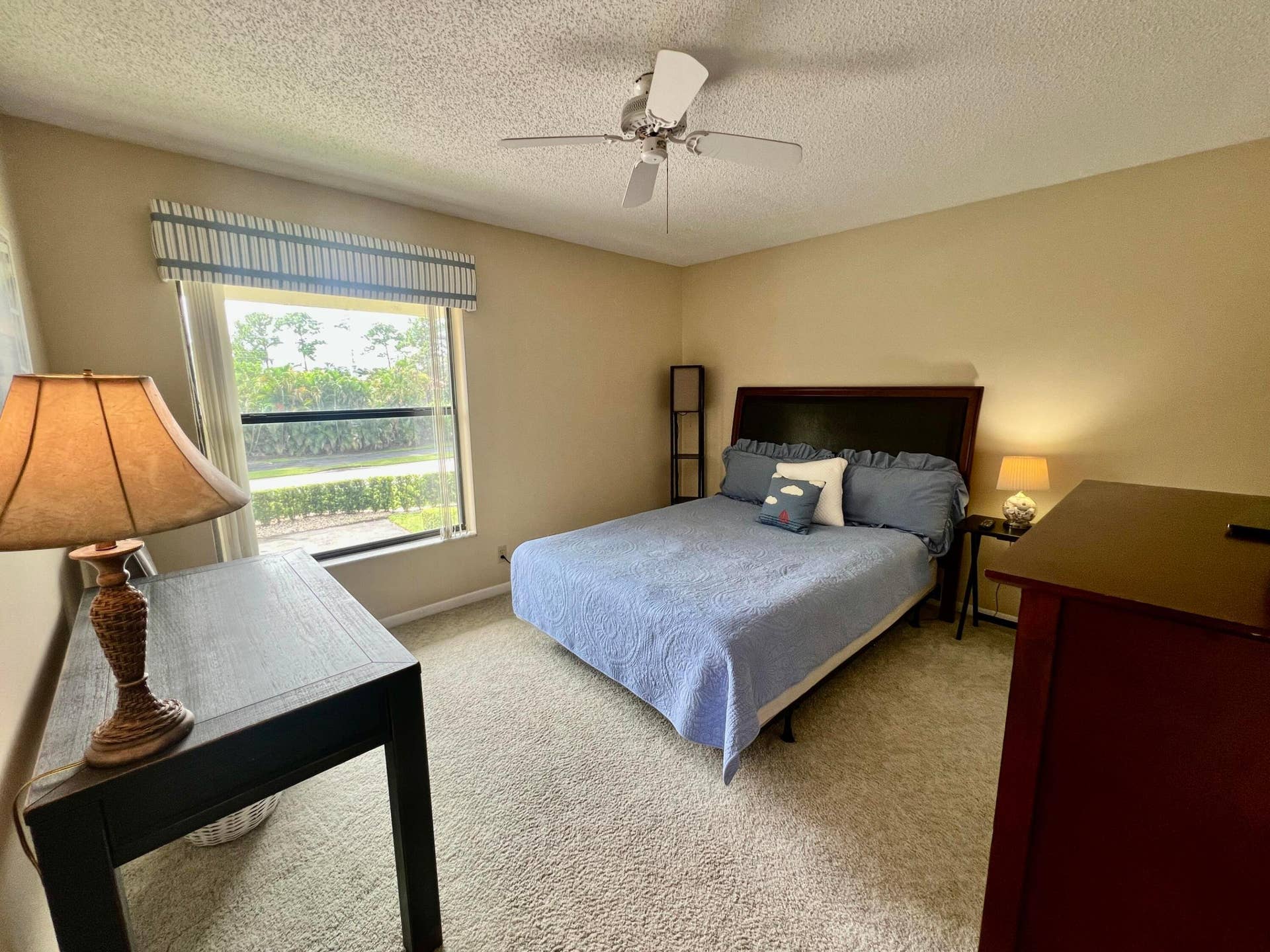 6944 BRIARLAKE Circle, #201, Palm Beach Gardens, FL 33418 Guest Bedroom