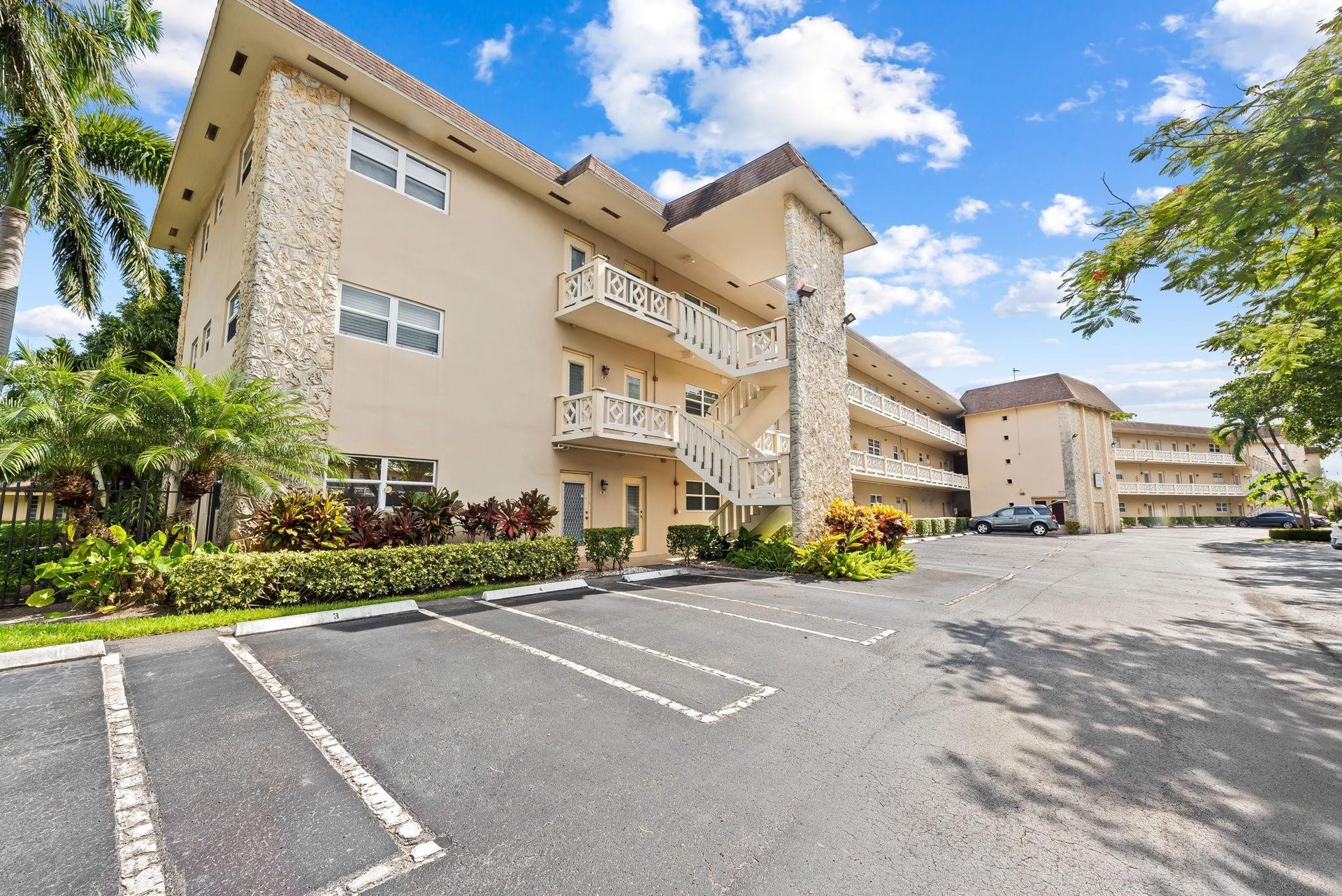5100 NW 35TH Street, #110, Lauderdale Lakes, FL 33319 Photo 1