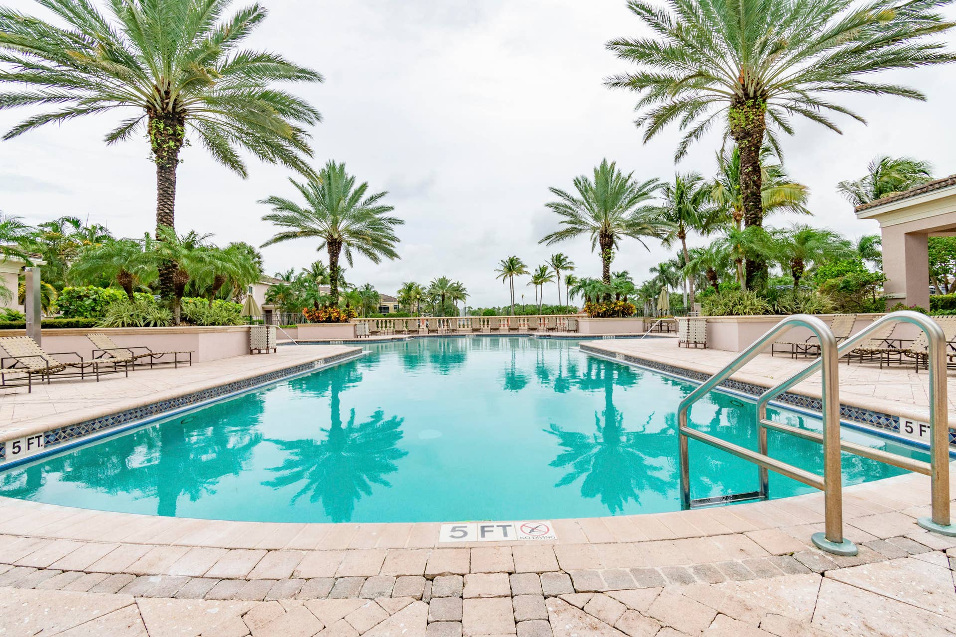 2725 Anzio Court, #205, Palm Beach Gardens, Palm Beach Gardens, FL 33410 pool