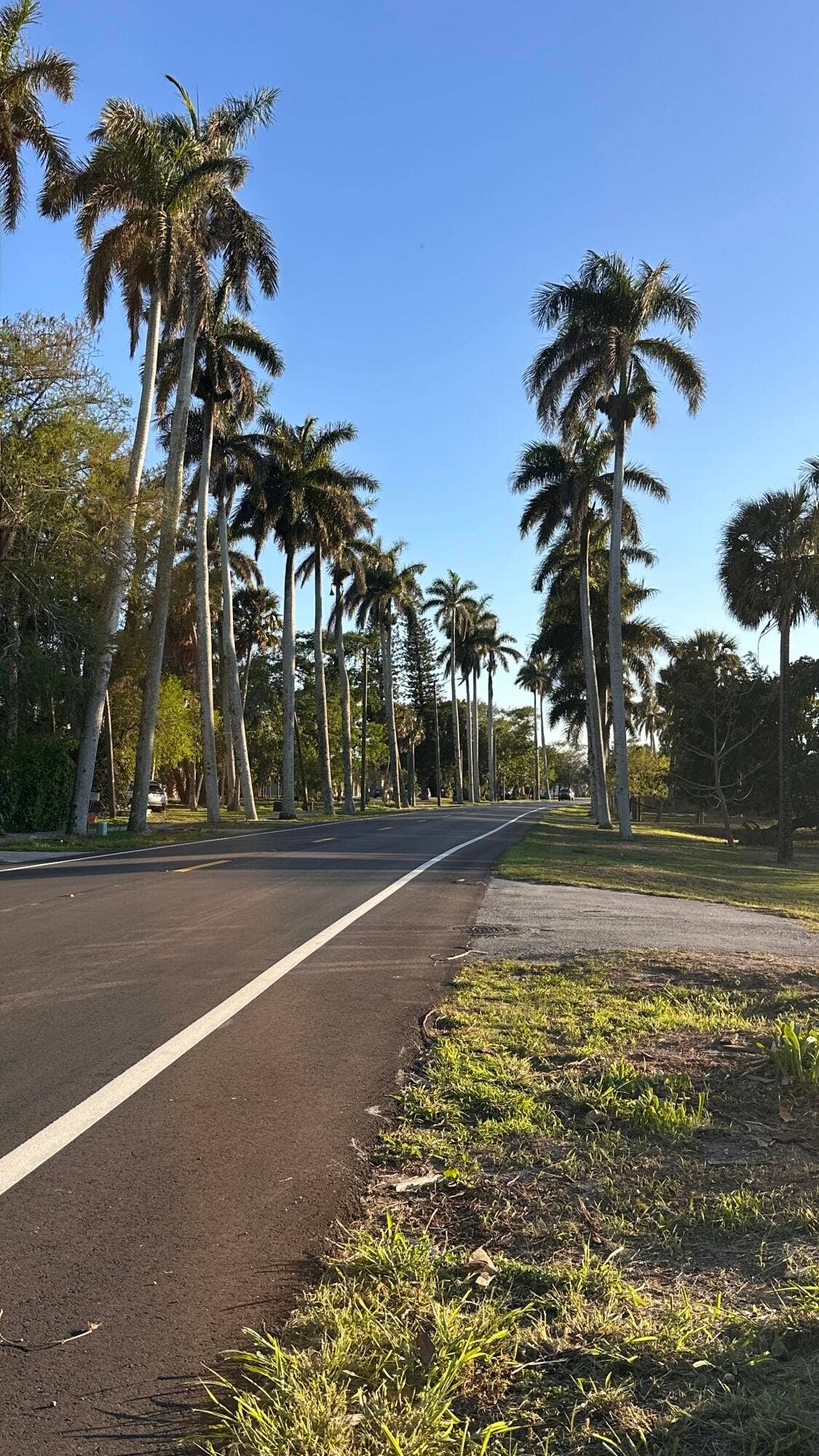 1977 E Main Street, Pahokee, FL 33476 8C2A4FA7-AD6D-4FC1-B613-F5AA5E002DAC