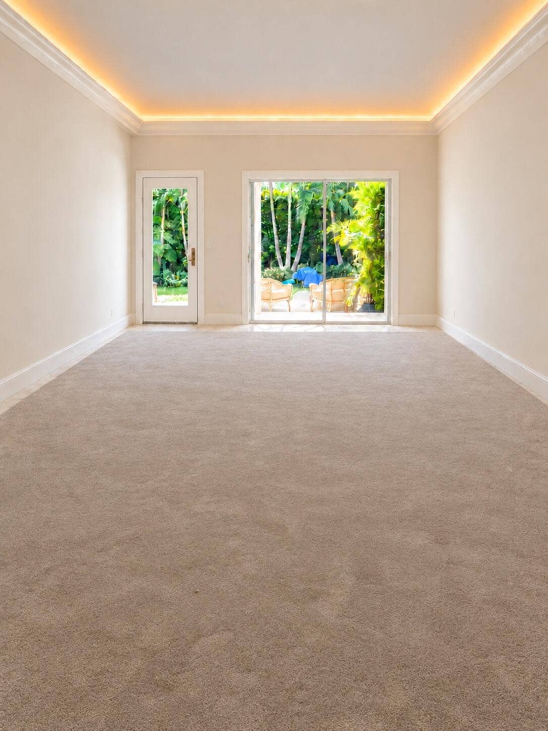 225 EVERGLADE Avenue, #Villa 5, Palm Beach, FL 33480 Unfurnished Living Room Facing North