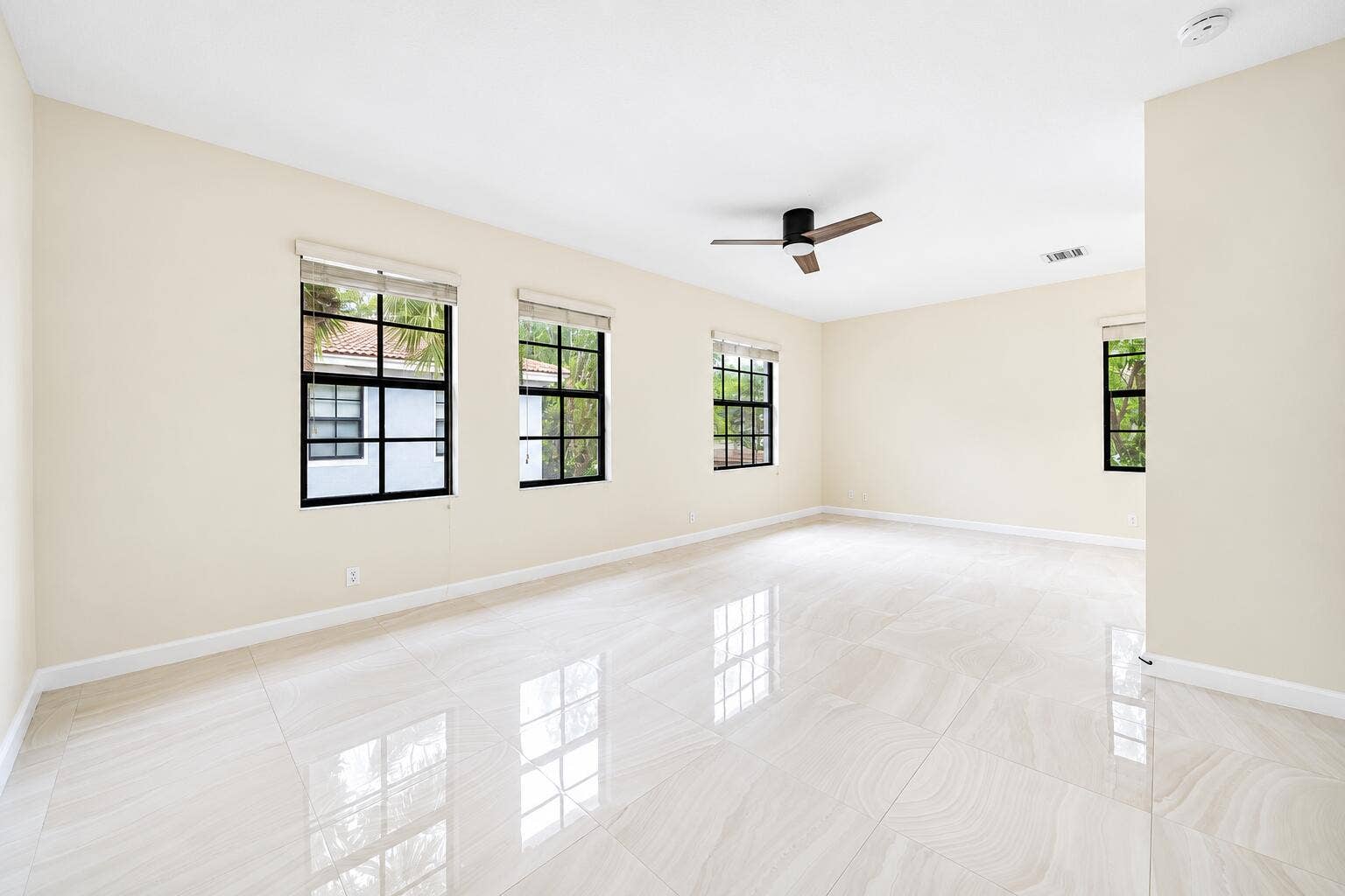 247 W Chrystie Circle, Delray Beach, FL 33484 Primary Bedroom