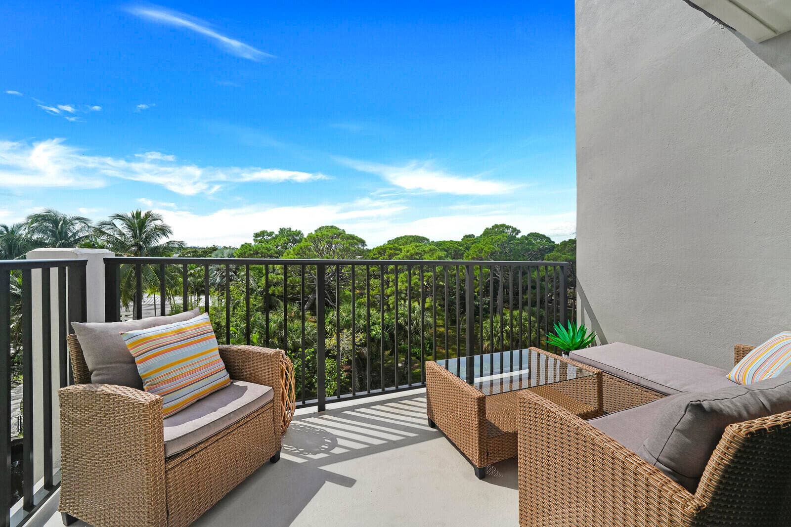 1000 River Reach Drive, #504, Fort Lauderdale, FL 33315 21_DSC01161_mls