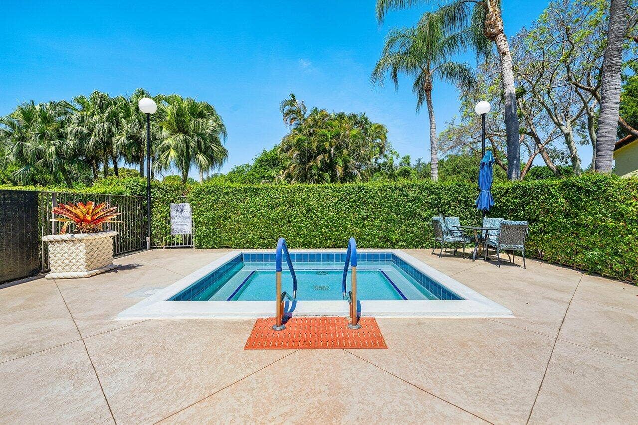 040-10063AndreaLane-B-BoyntonBeach-FL-33