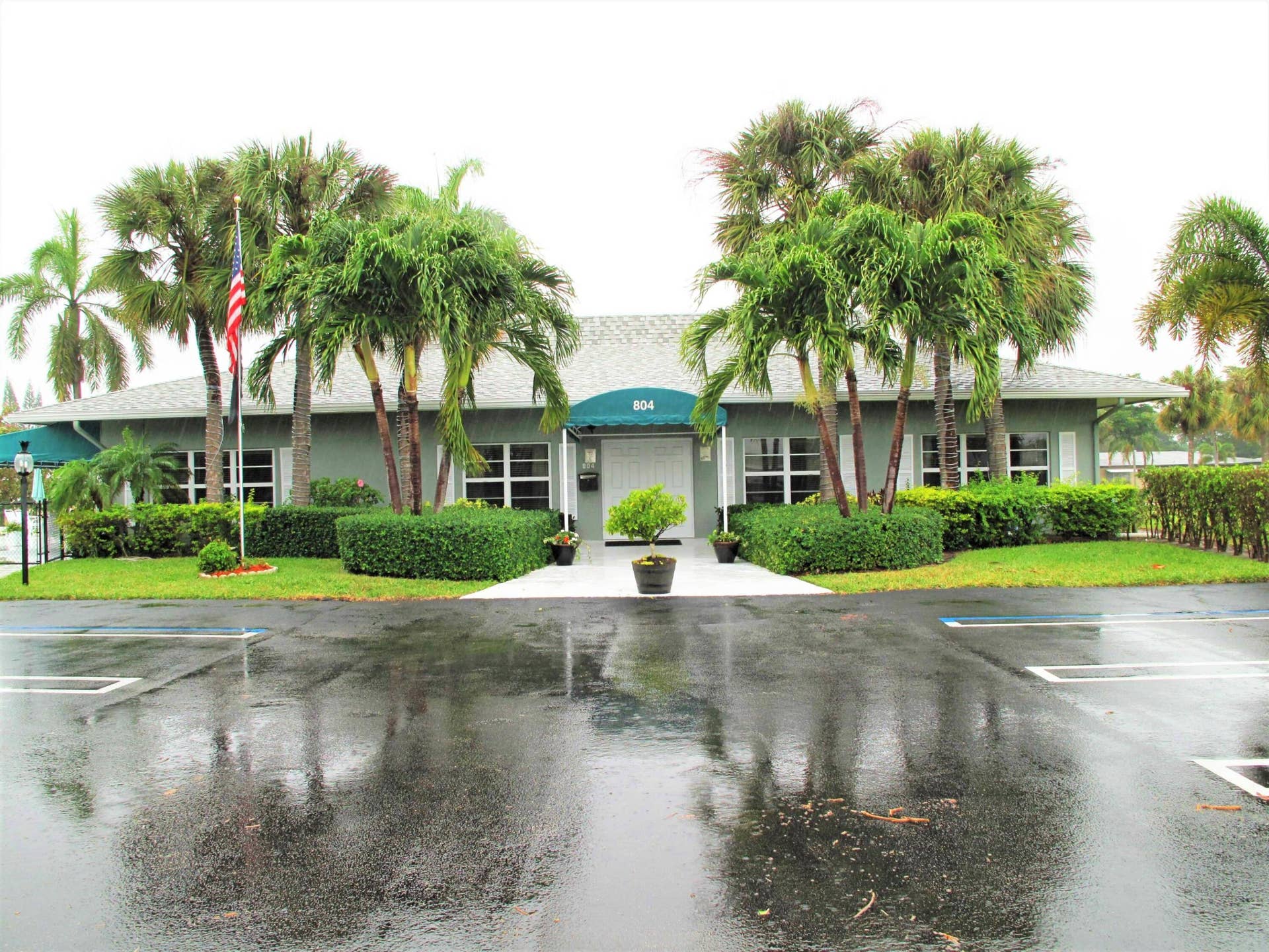 HPIII Pool and Clubhouse (2)