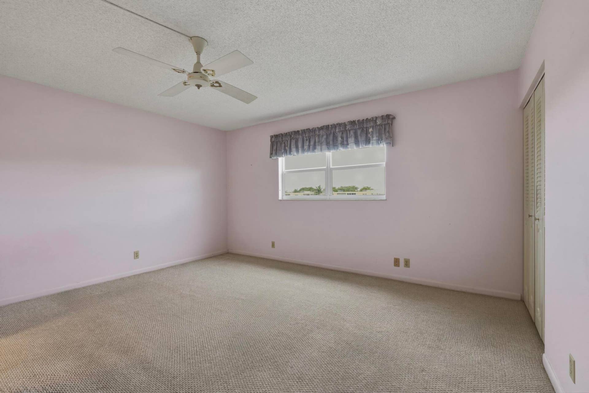 205 SE 11th Terrace, Dania Beach, FL 33004 DSC06522