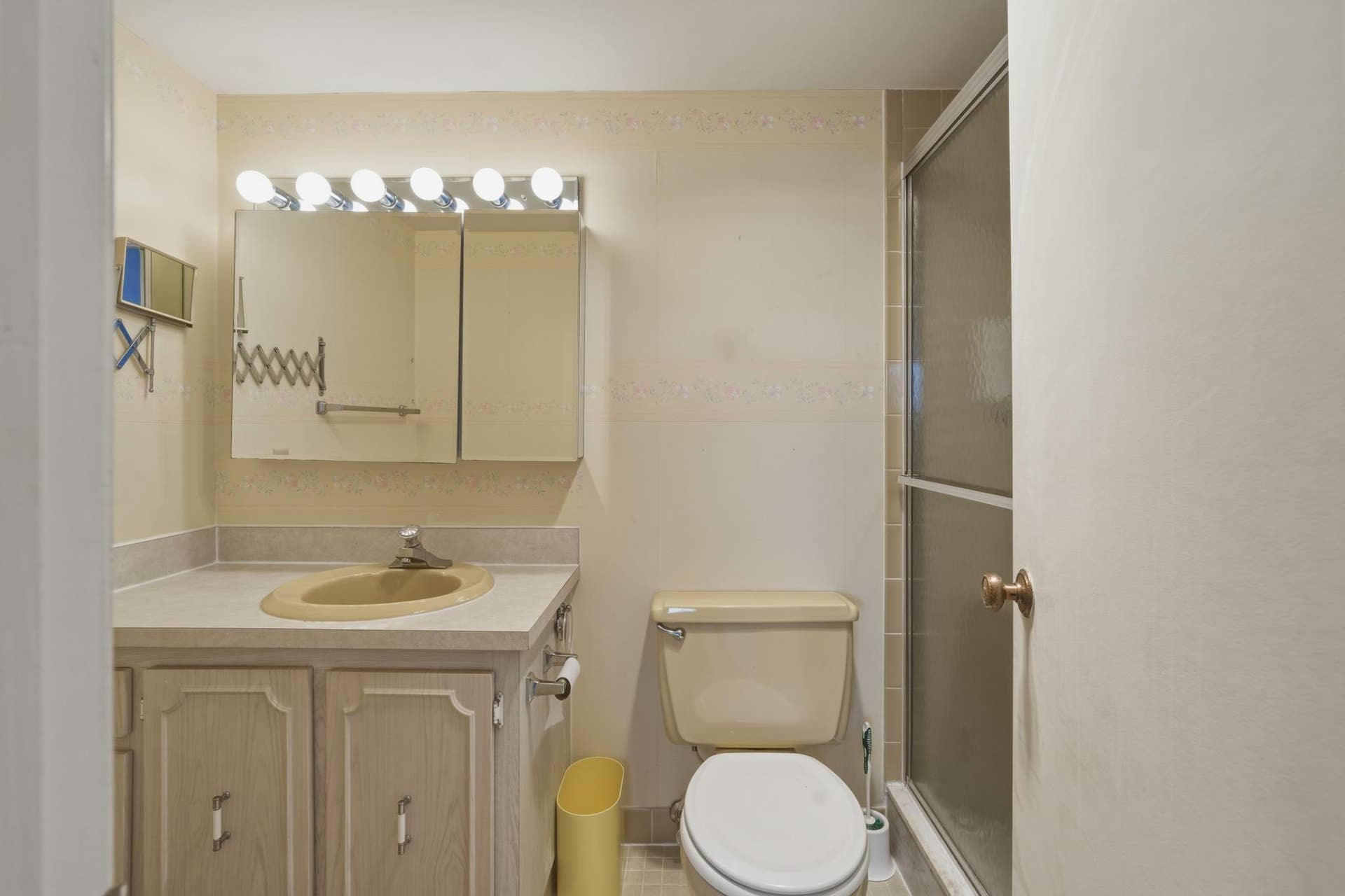 205 SE 11th Terrace, Dania Beach, FL 33004 DSC06528