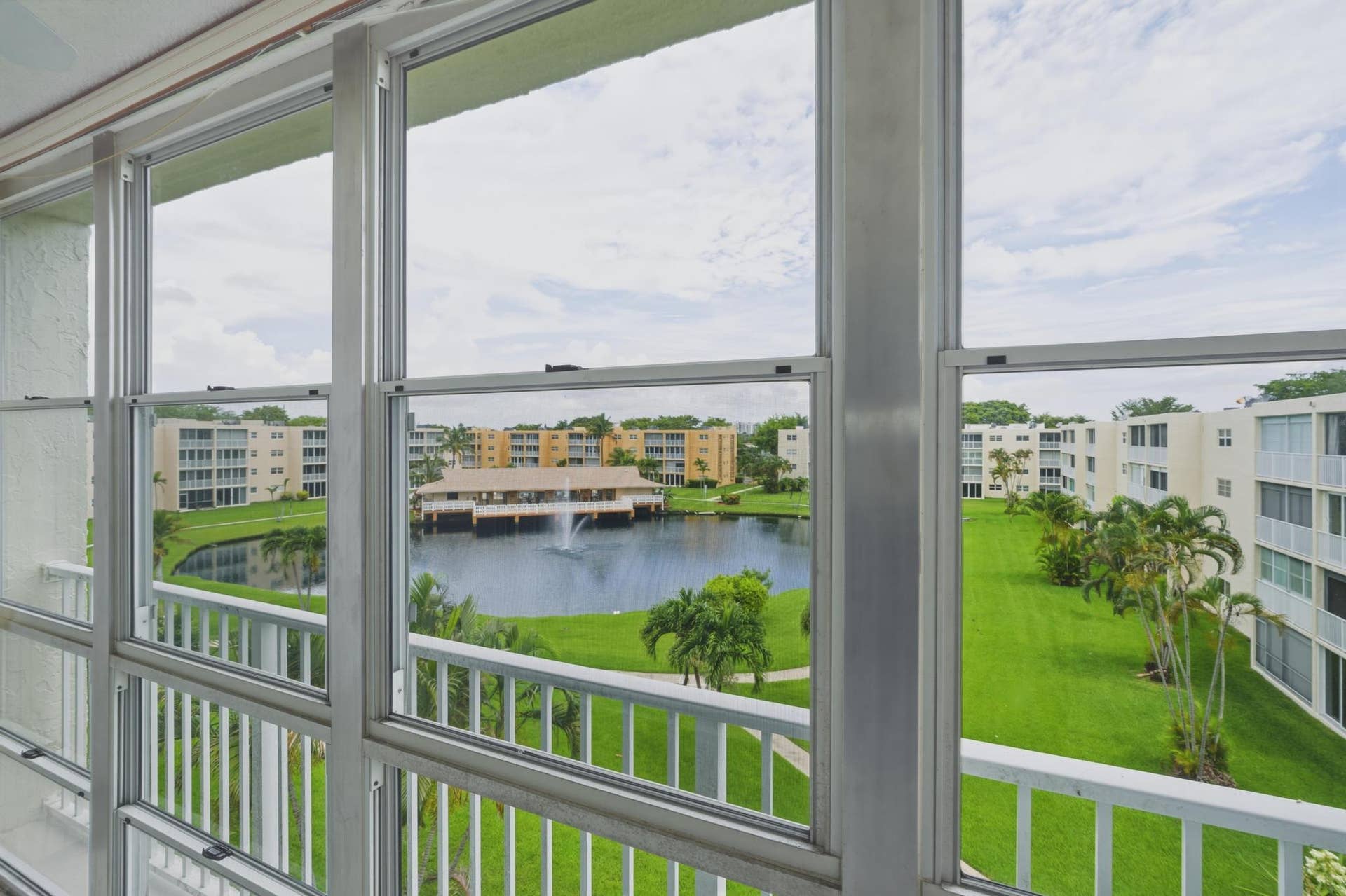 205 SE 11th Terrace, Dania Beach, FL 33004 DSC06510