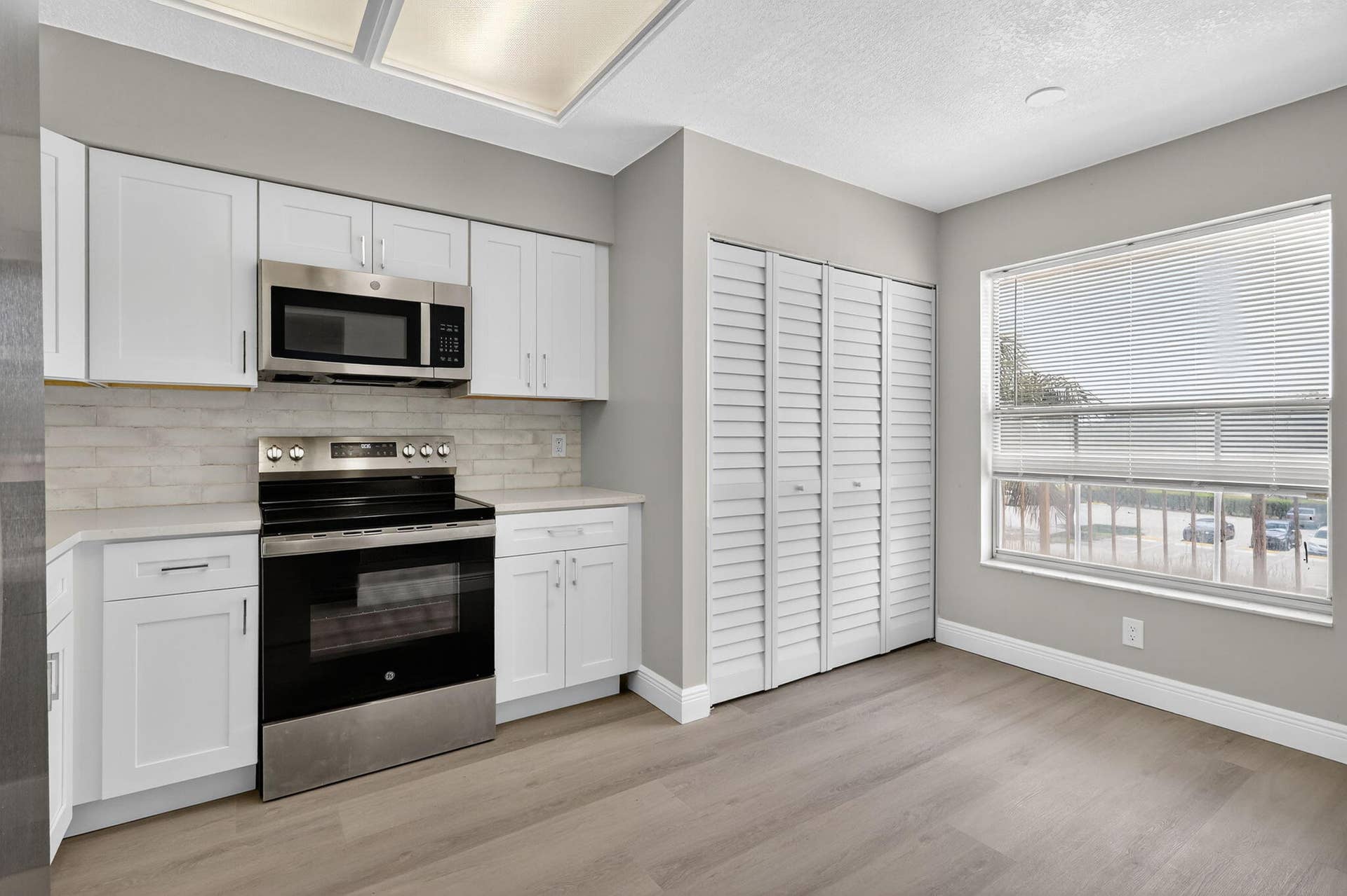 14527 BONAIRE Boulevard, #309, Delray Beach, FL 33446 Kitchen1