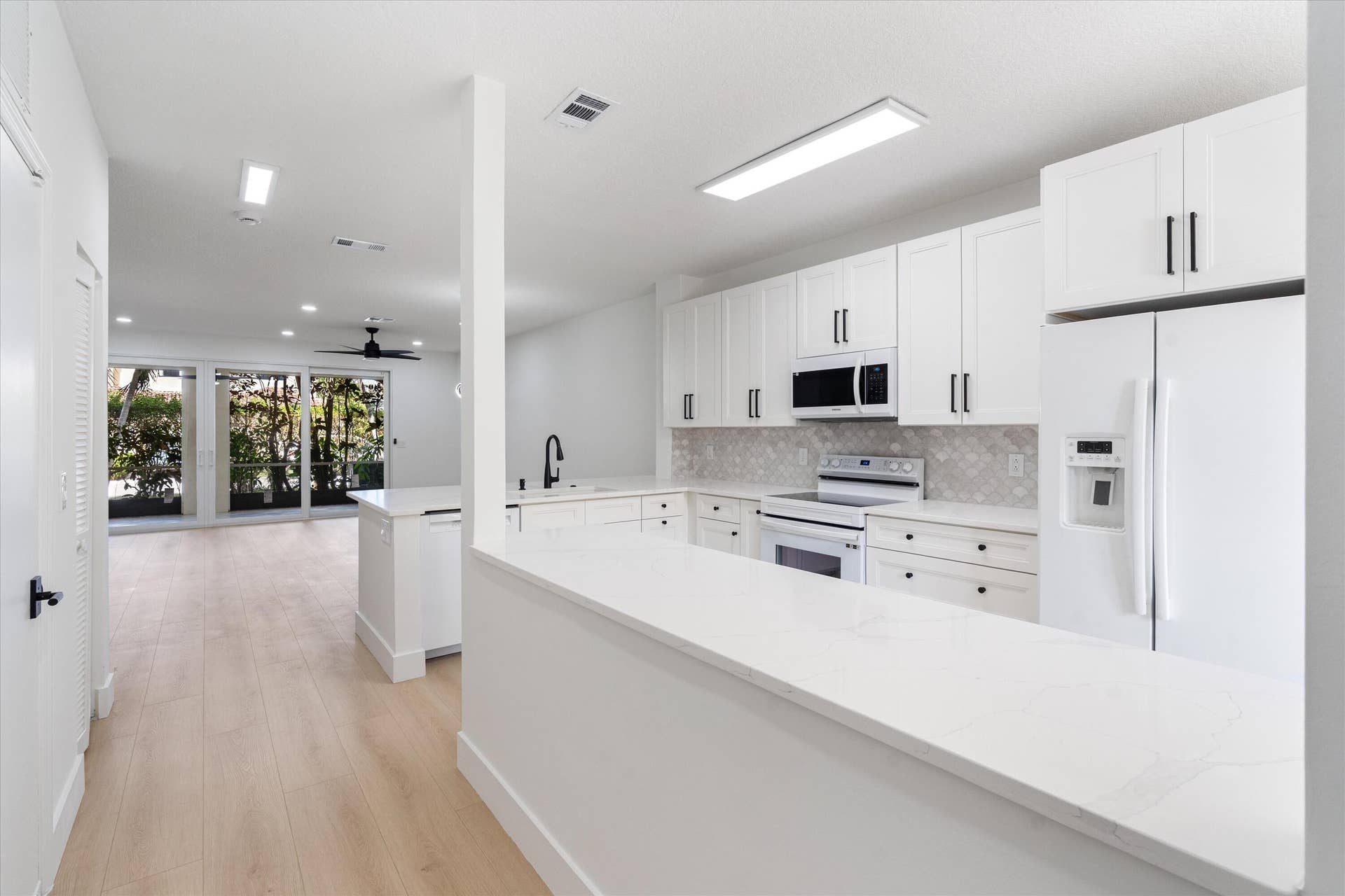 6809 VIA REGINA, Boca Raton, Boca Raton, FL 33433 07-6809 Via Regina Boca Raton, FL-126