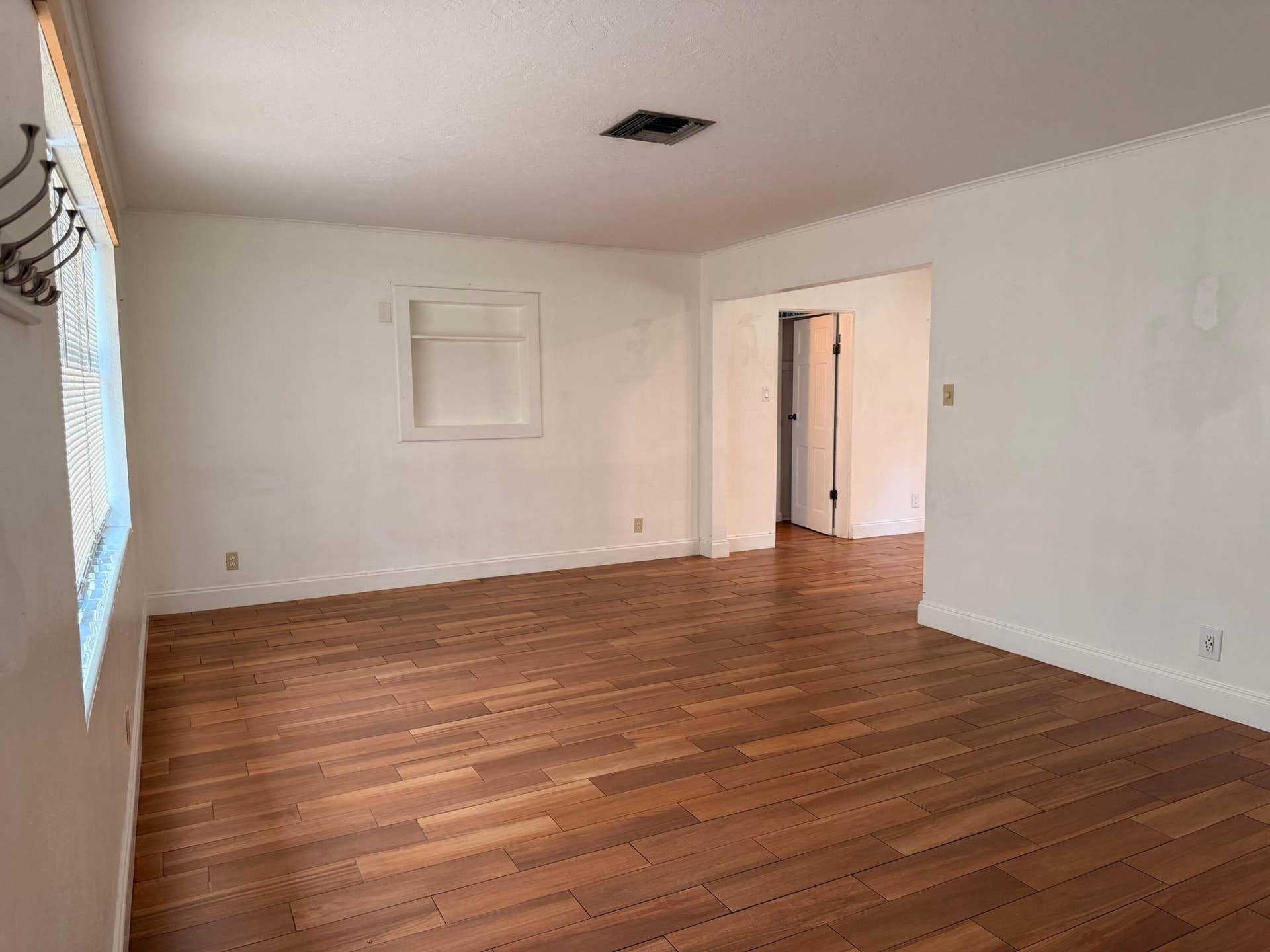 Empty living room