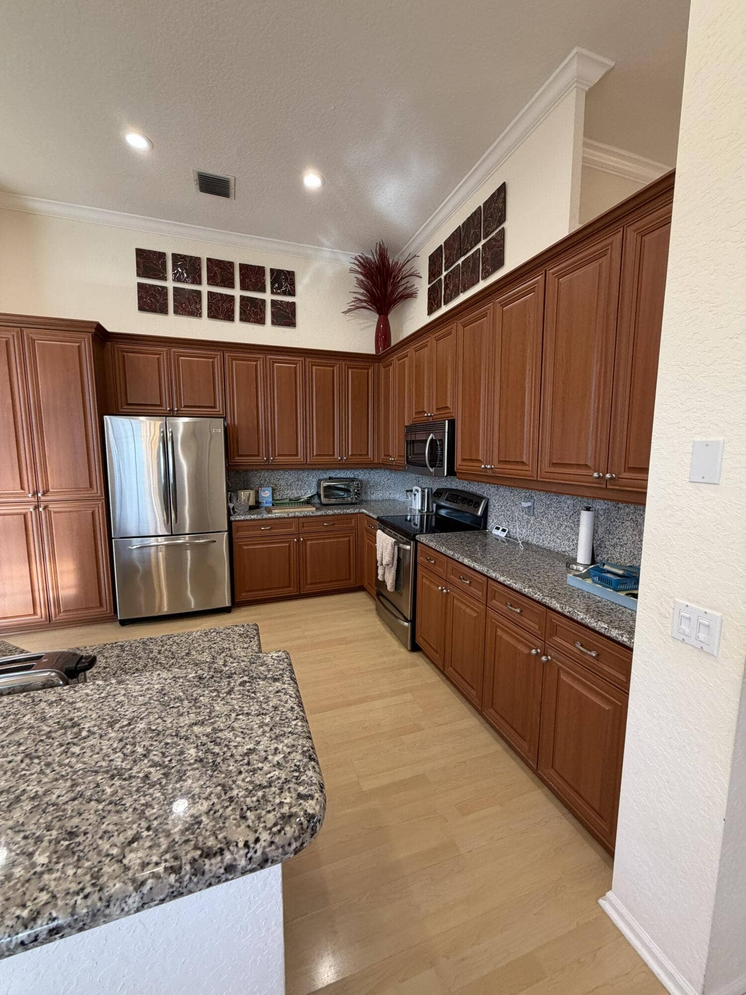 8859 GEORGETOWN Lane, Boynton Beach, FL 33472 23