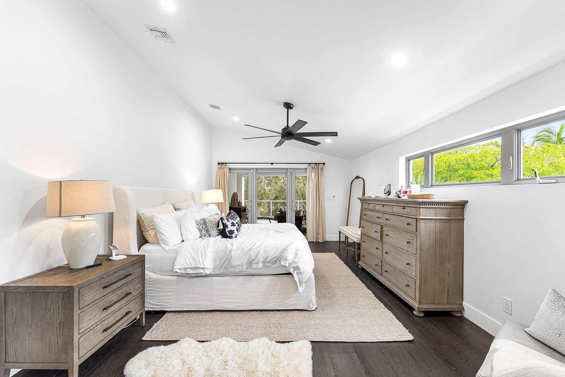 26 SE 10TH Avenue, Fort Lauderdale, Fort Lauderdale, FL 33301 Primary BR