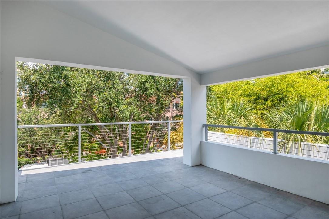26 SE 10TH Avenue, Fort Lauderdale, Fort Lauderdale, FL 33301 3rd Floor Outdoor Living Room/Terrace