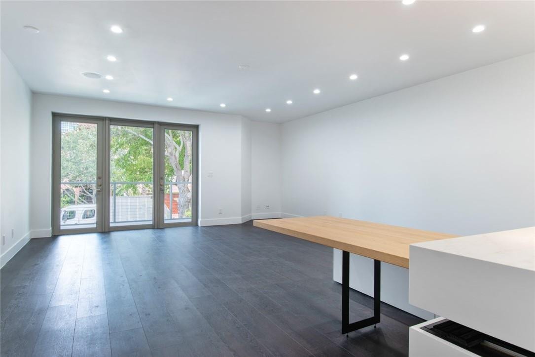 26 SE 10TH Avenue, Fort Lauderdale, Fort Lauderdale, FL 33301 Breakfast Table/Counter