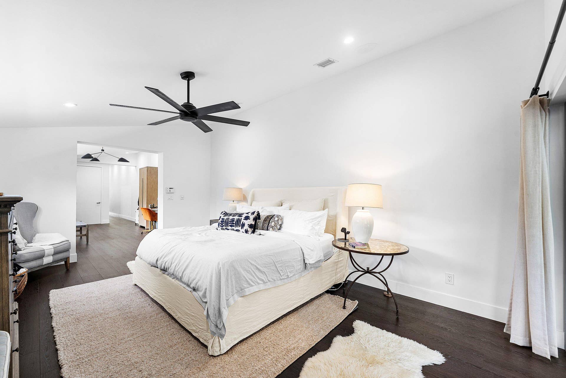 26 SE 10TH Avenue, Fort Lauderdale, Fort Lauderdale, FL 33301 1st Floor Bedroom Rm