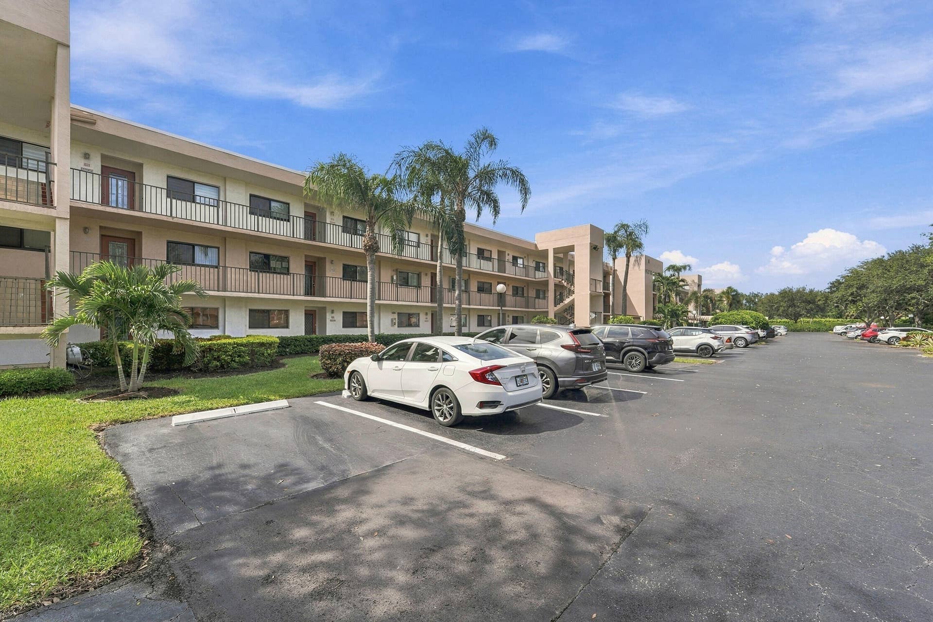 15075 Witney Road, #101, Delray Beach, FL 33484 02_dsc04448