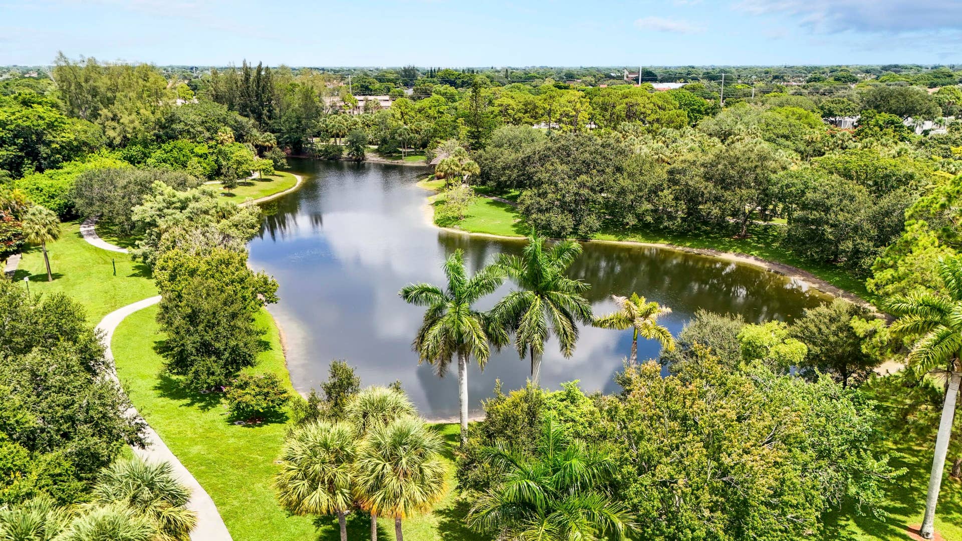 6514 Timber Lane, Boca Raton, FL 33433 Parque Placido 0.2 miles away, for walking, jogging and biking.