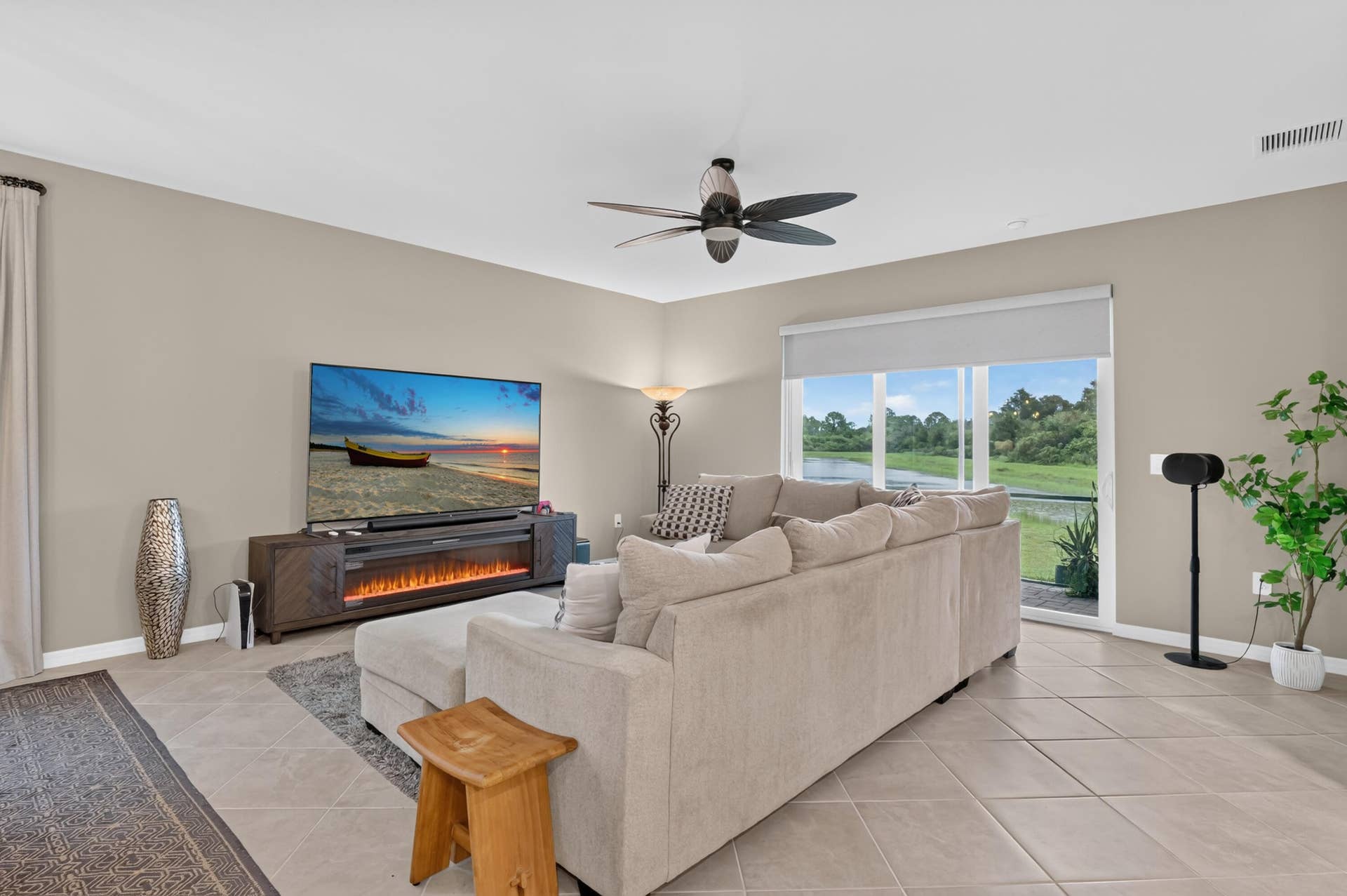 18737 Marlin Kite Lane, North Fort Myers, FL 33917 Living Room 4