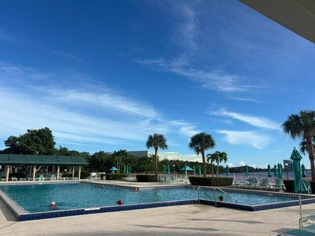 500 BAYVIEW Drive, #925, Sunny Isles Beach, FL 33160 IMG_3339